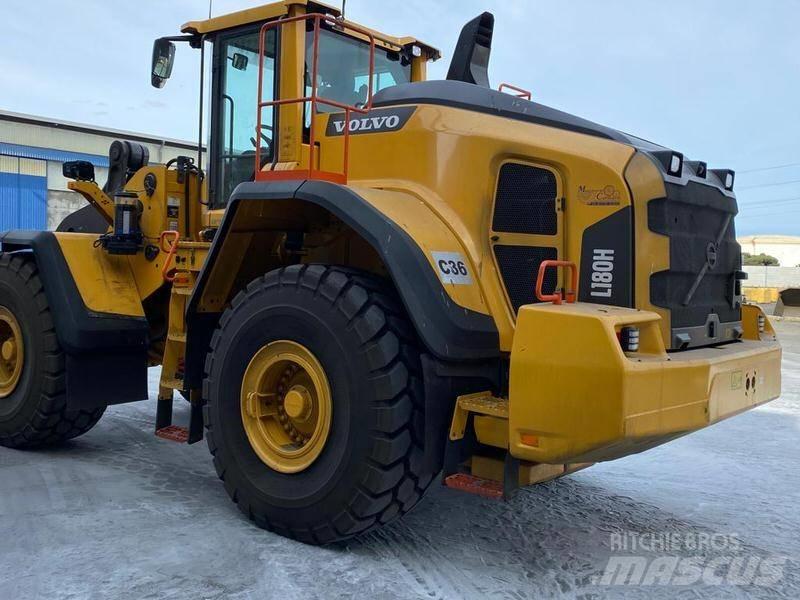 Volvo L 180 H-Ref.20 Pale gommate