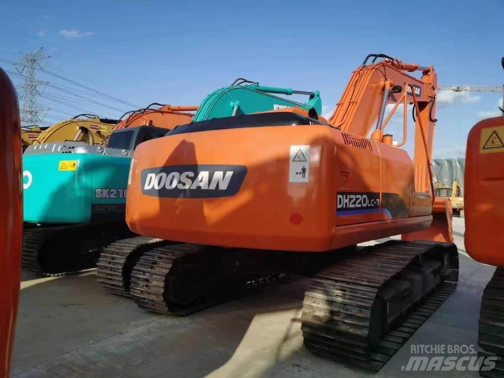 Doosan DH 220 Escavatori cingolati