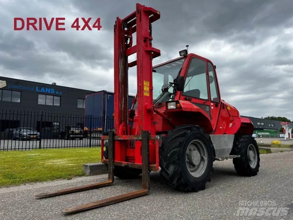 Manitou M30-4 4X4 Elevatore per esterni