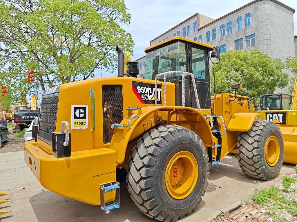 CAT 950GC Pale gommate