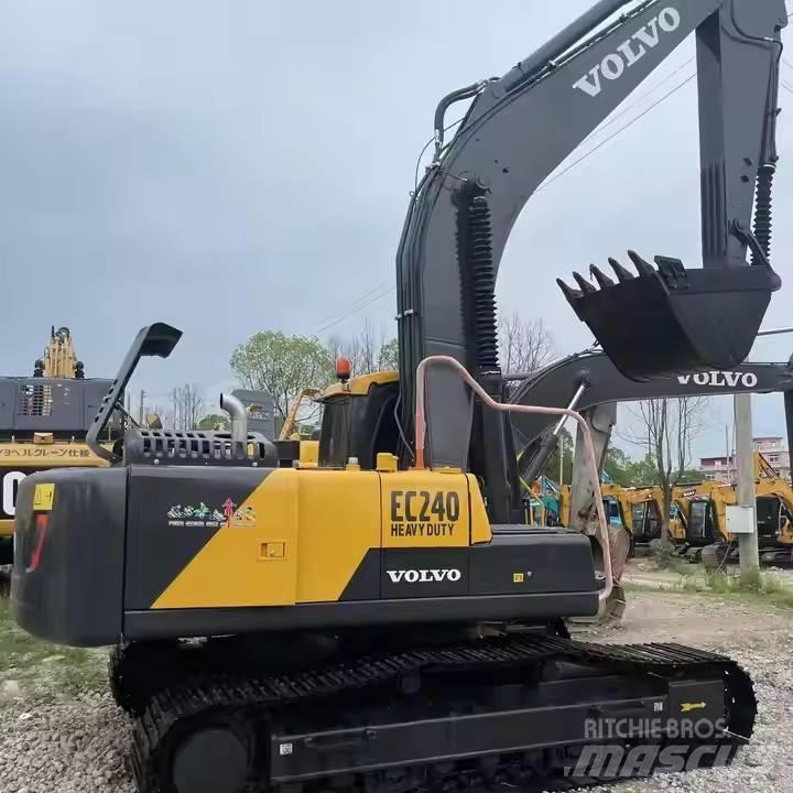 Volvo EC240D Escavatori cingolati
