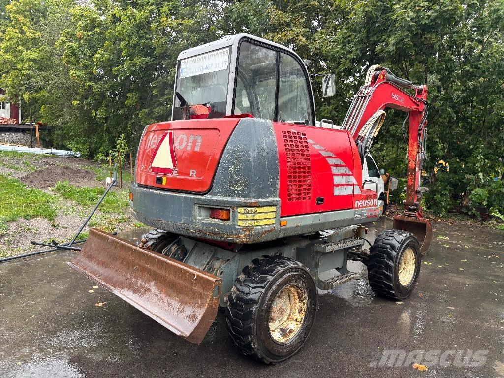 Neuson 6502 Escavatori gommati