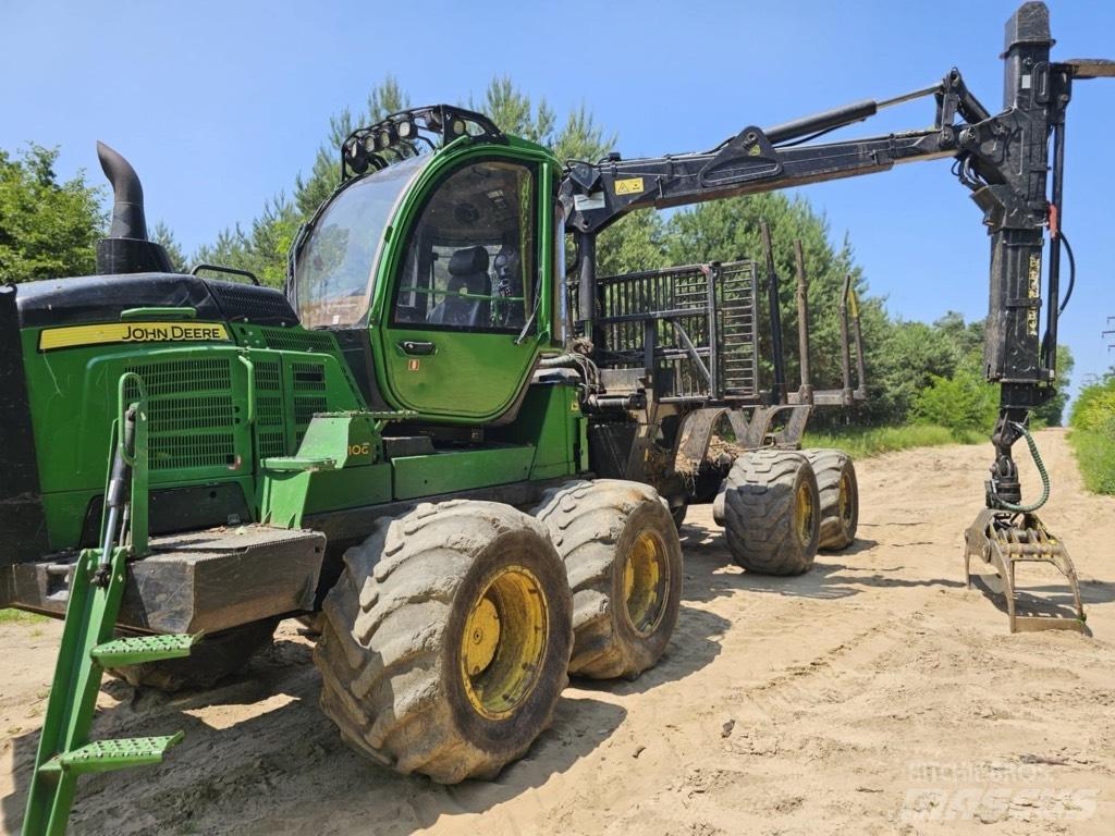 John Deere 1210 G Abbattitrici, Disboscatrici