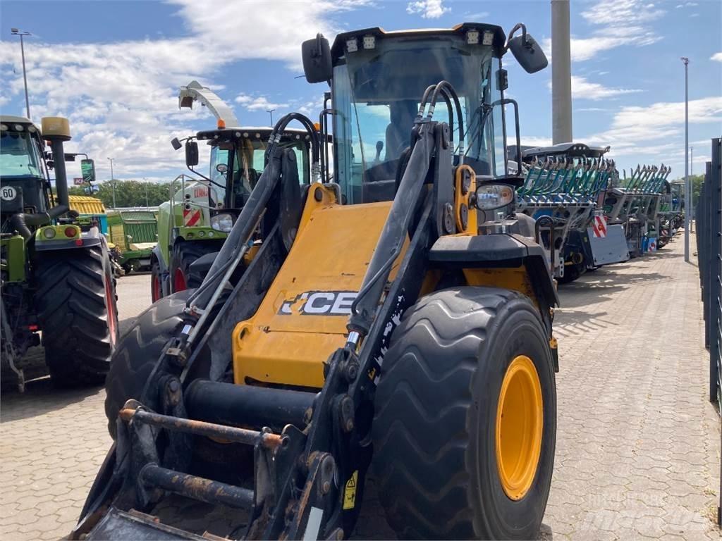 JCB 427 HT Pale gommate