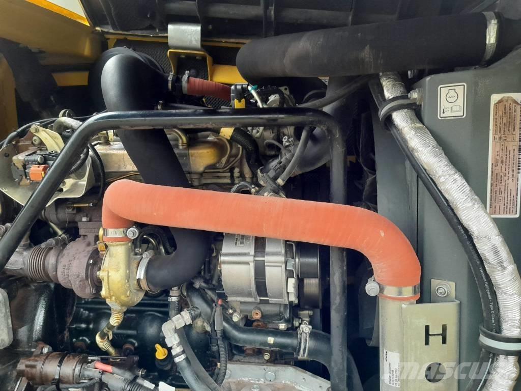 Wacker Neuson EW100 Escavatori gommati