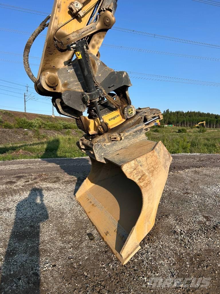 CAT 335 Escavatori cingolati
