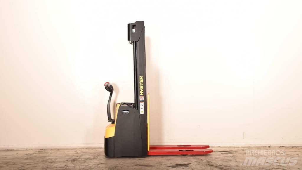 Hyster S 1.2 Transpallet uomo a terra