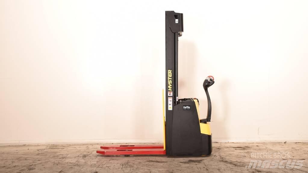 Hyster S 1.2 Transpallet uomo a terra