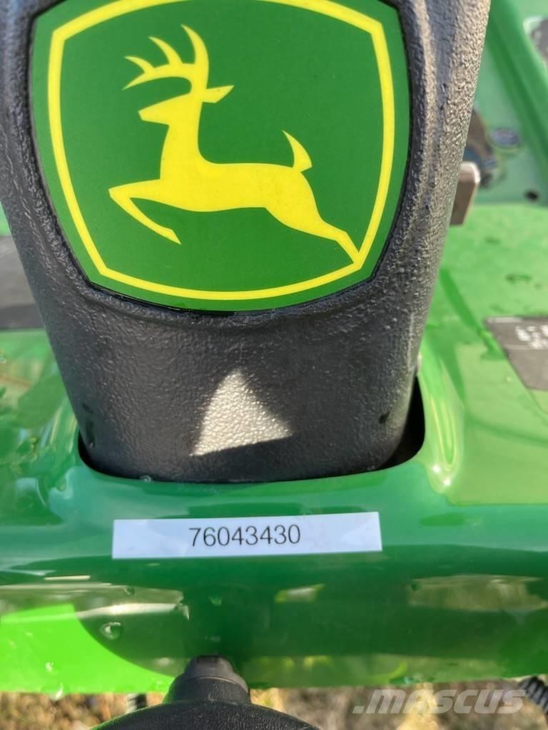 John Deere 7200 A Tosaerba per il fairway