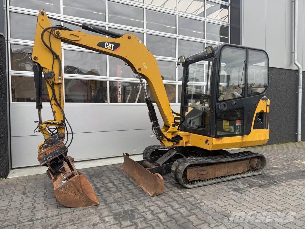 CAT 302.5C Miniescavatori