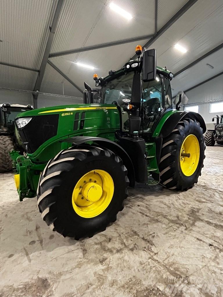 John Deere 6250r Trattori
