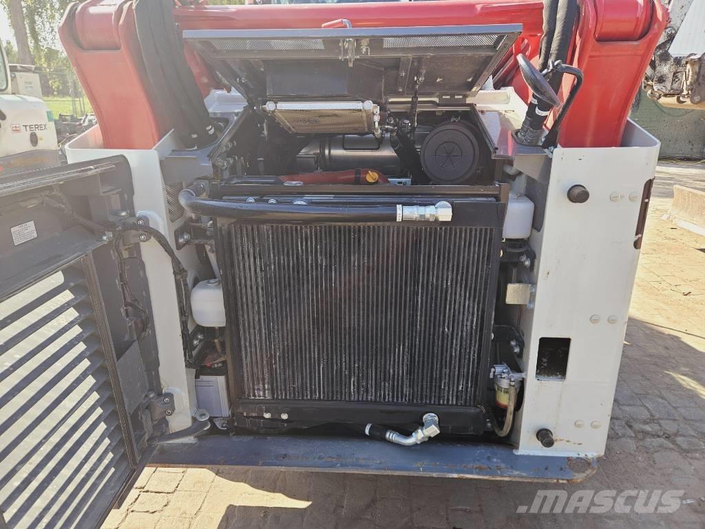 Takeuchi TL12 Pale cingolate