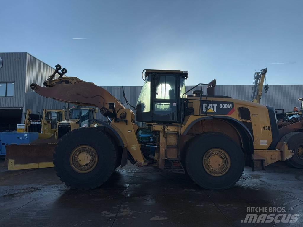 CAT 980M Pale gommate