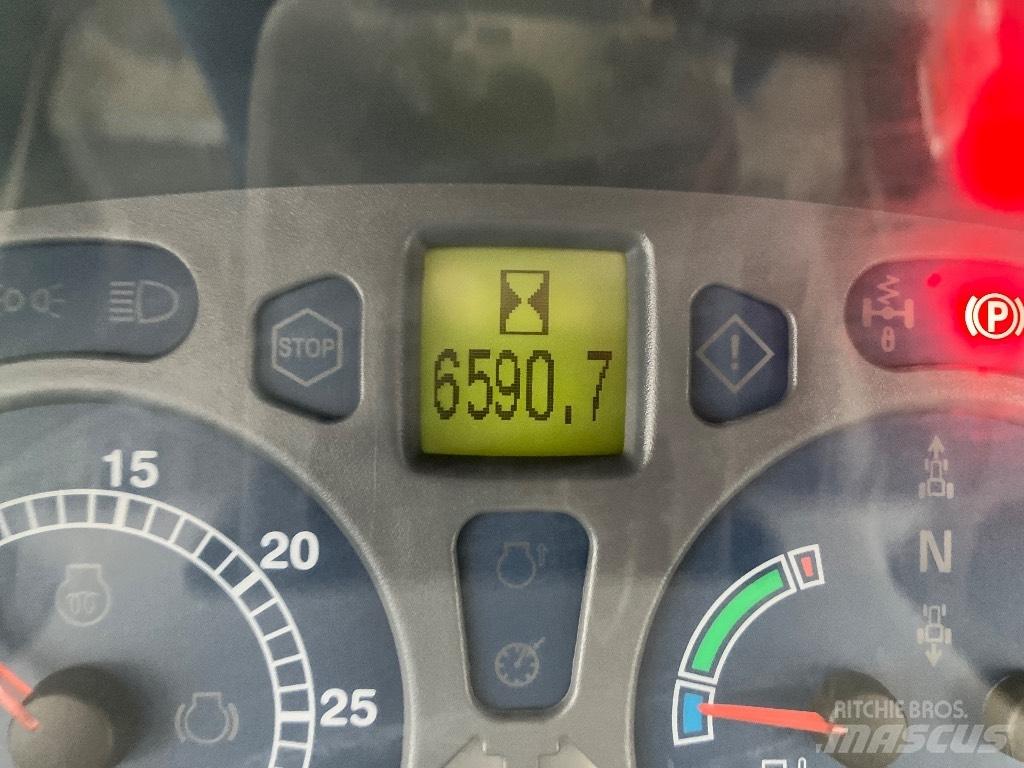New Holland T 7030 Trattori
