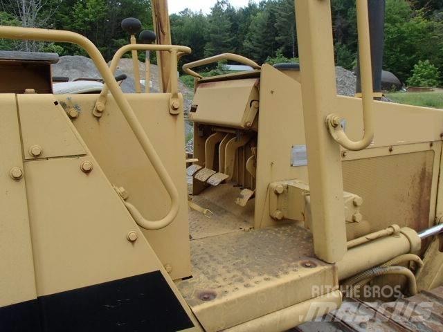 CAT D 3 C Dozer cingolati
