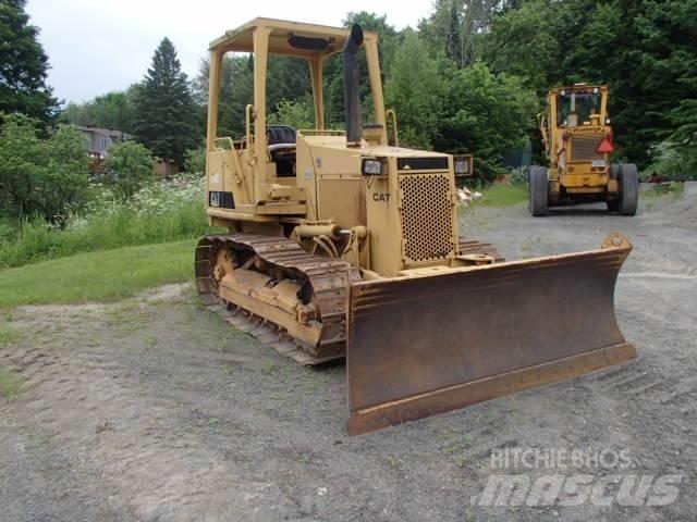 CAT D 3 C Dozer cingolati