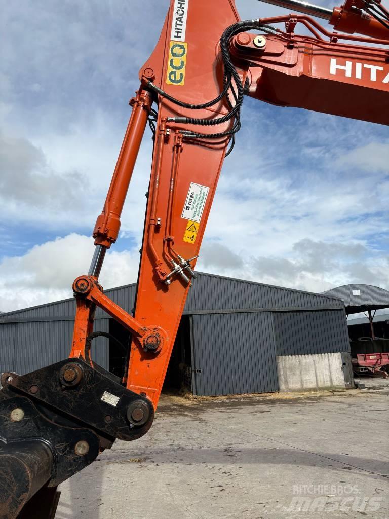 Hitachi 210LC Escavatori cingolati
