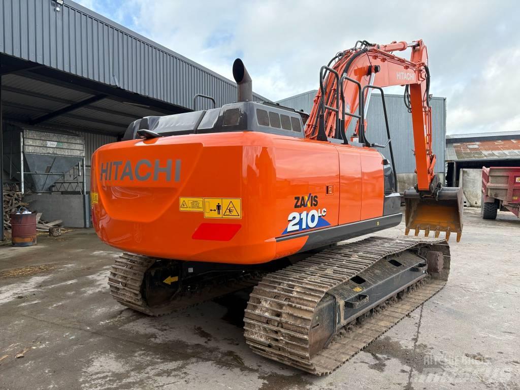 Hitachi 210LC Escavatori cingolati