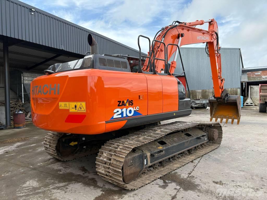 Hitachi 210LC Escavatori cingolati