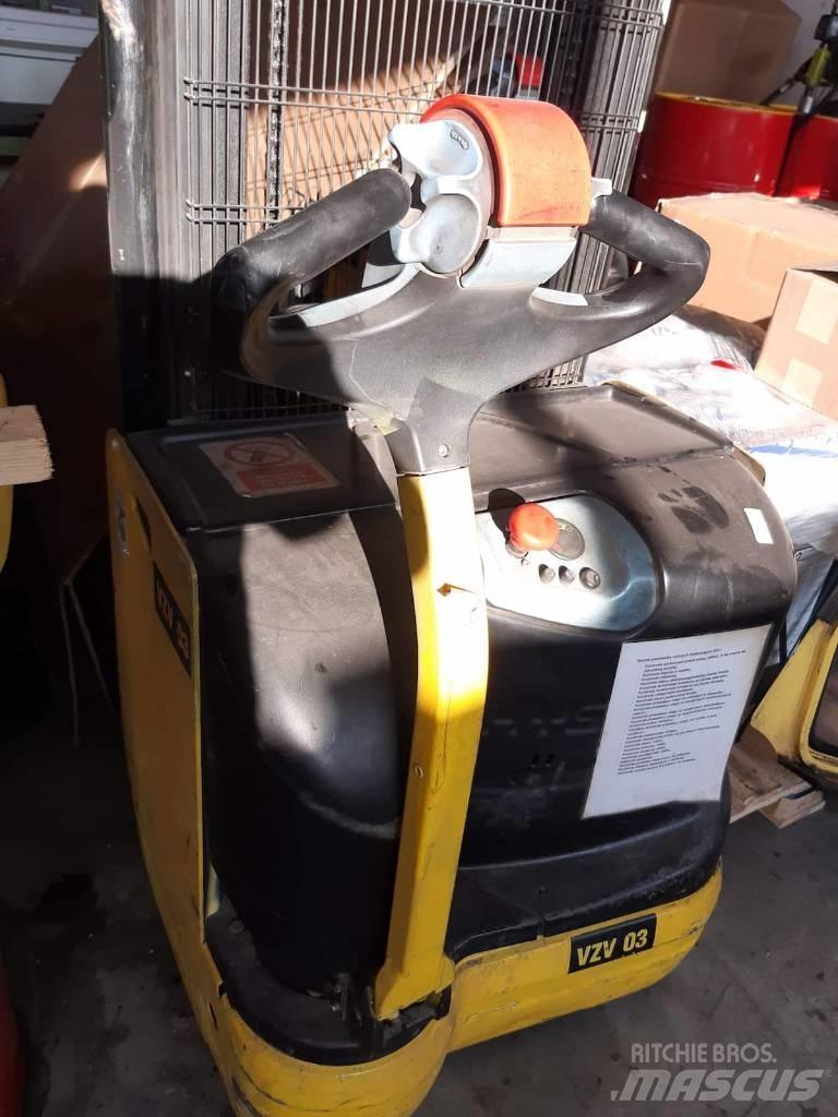 Hyster S 1.2 Transpallet uomo a terra