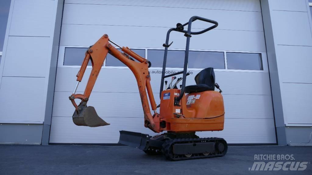 JCB 8008 CTS Miniescavatori