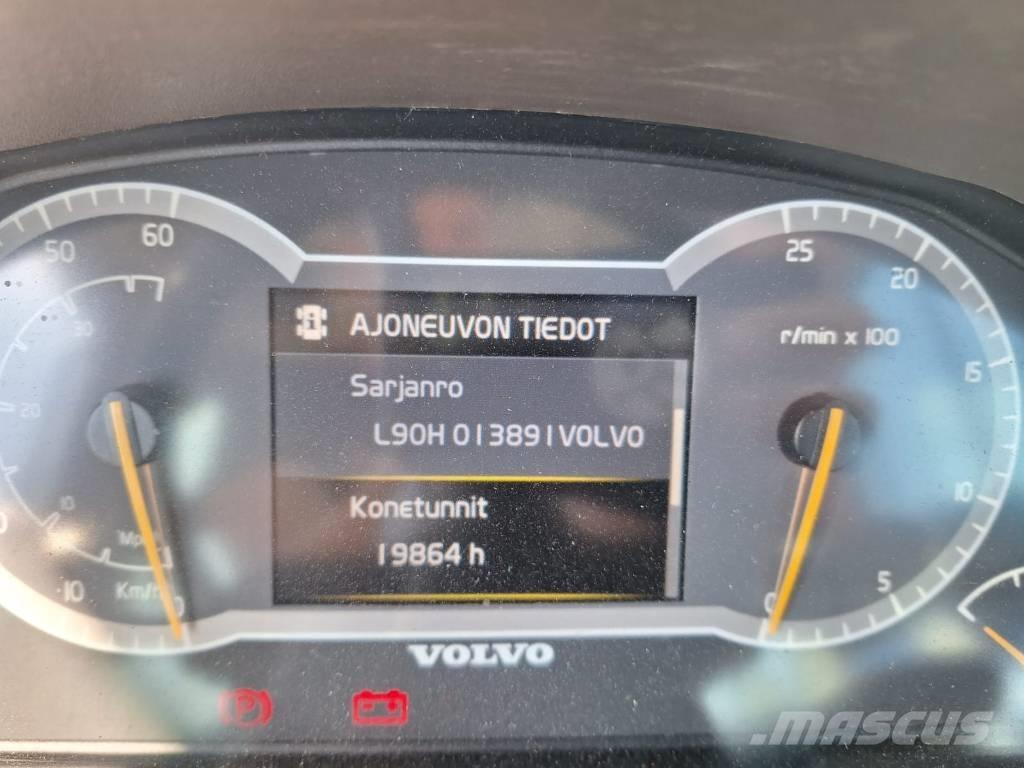 Volvo L 90 H Pale gommate
