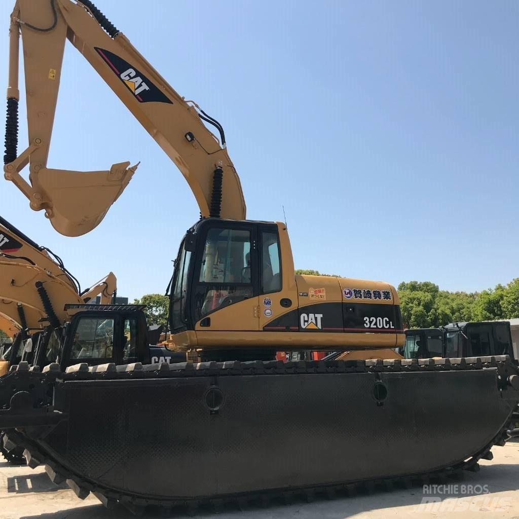 CAT 320 C L Escavatori anfibi