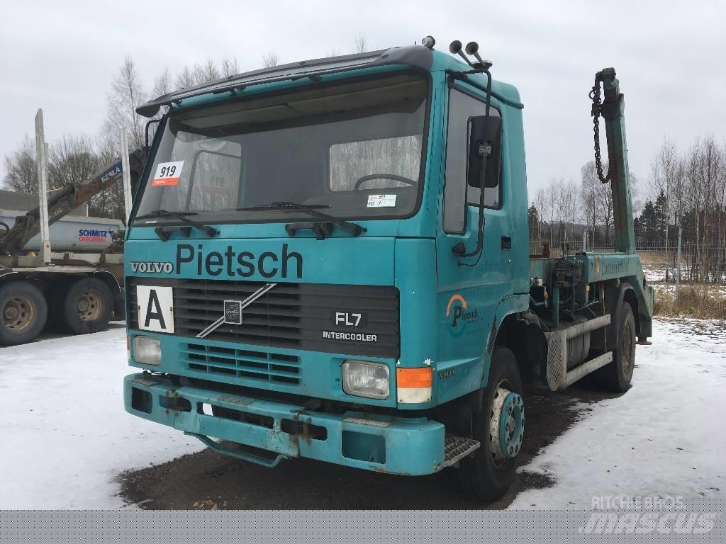 Volvo FL7 Camion con gancio di sollevamento