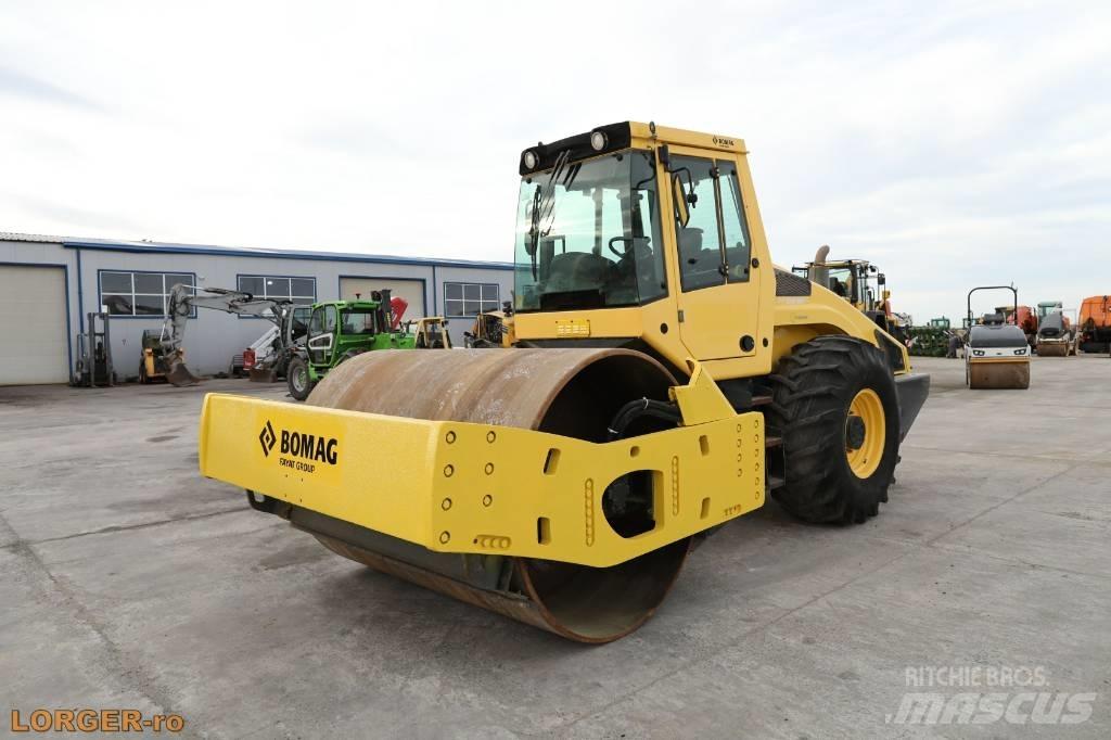 Bomag BW 216 D H-4 Rulli monotamburo