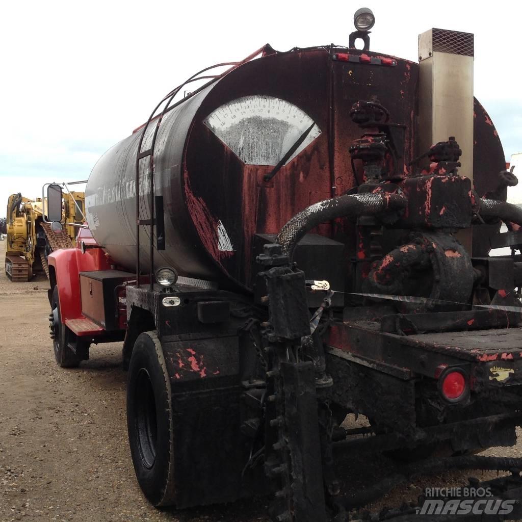 Ford F 700 Betoniere
