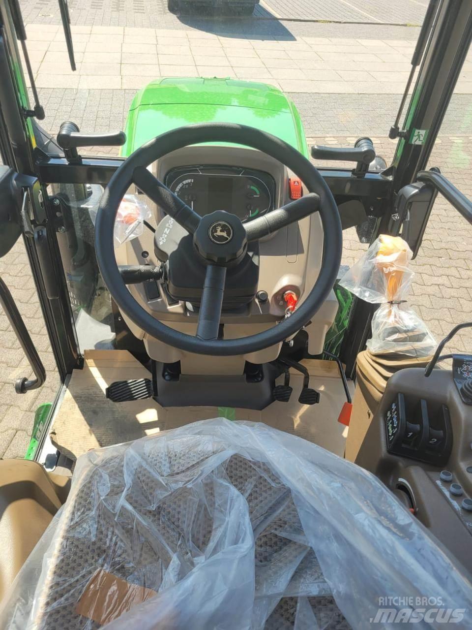 John Deere 5105GV Trattori
