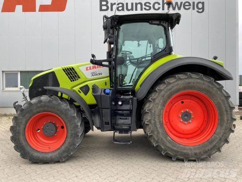 CLAAS AXION 810 Trattori