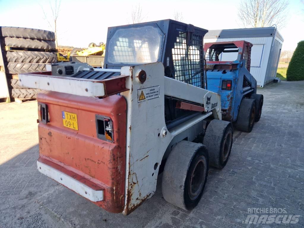Bobcat 763 H.  2x Mini Pale Gommate
