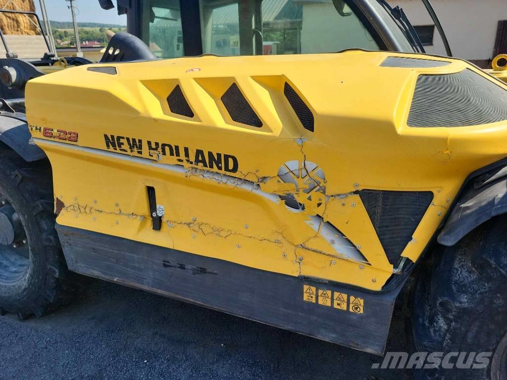 New Holland TH 6.28 Sollevatori telescopici per agricoltura