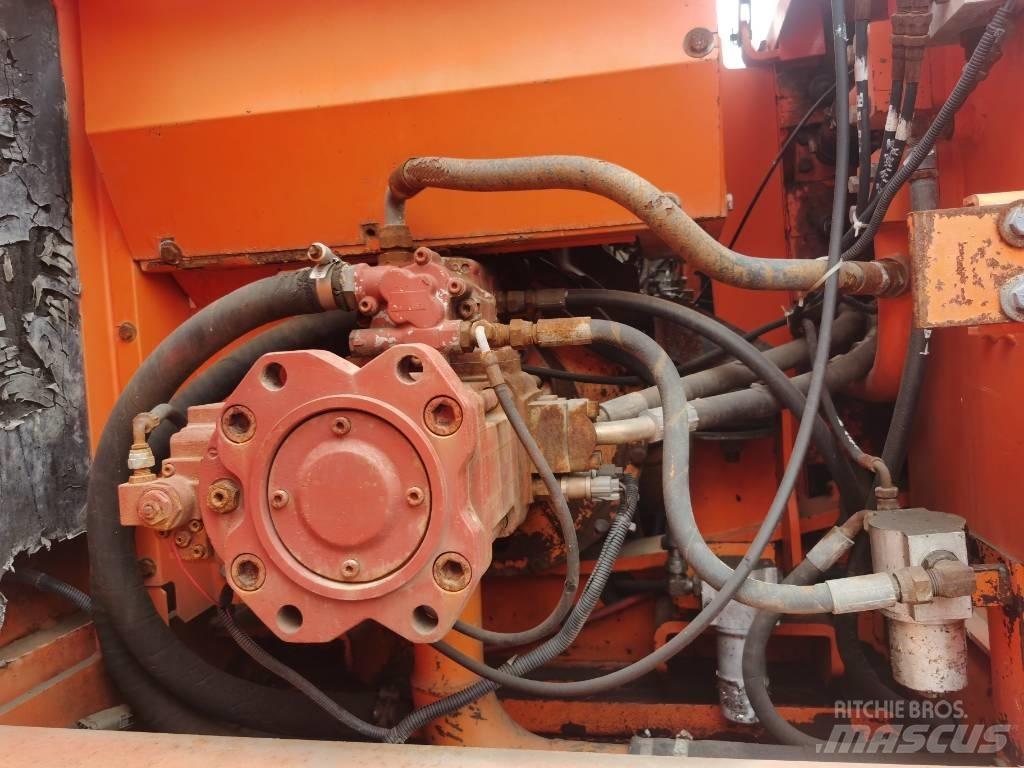 Doosan DH 210 W-7 Escavatori gommati