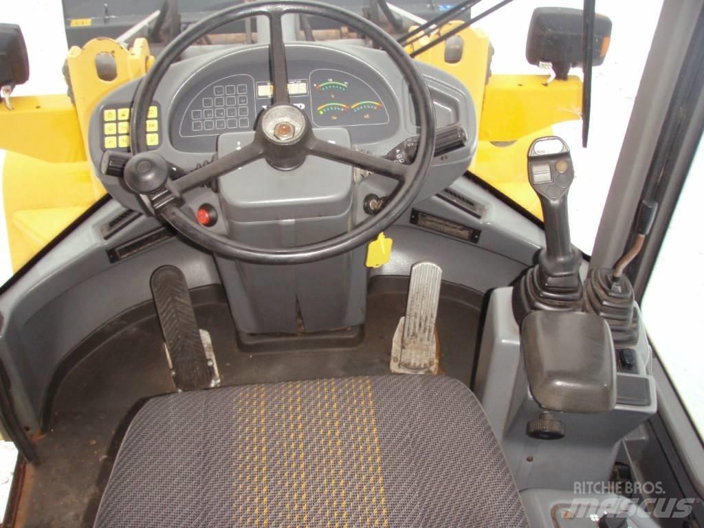 Volvo L 30 B Pro Pale gommate