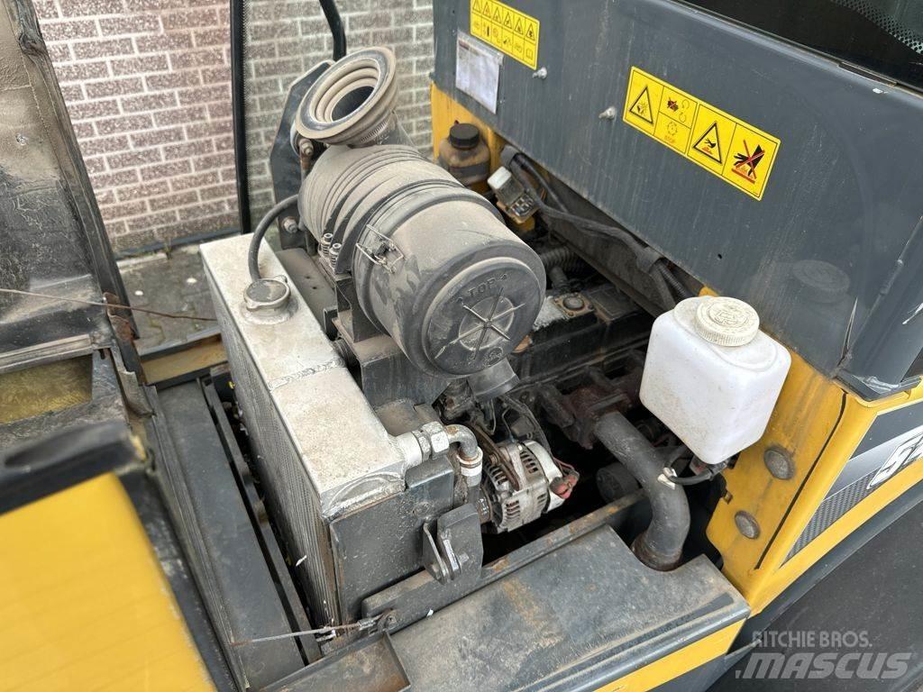 Gehl AL540 Pale gommate