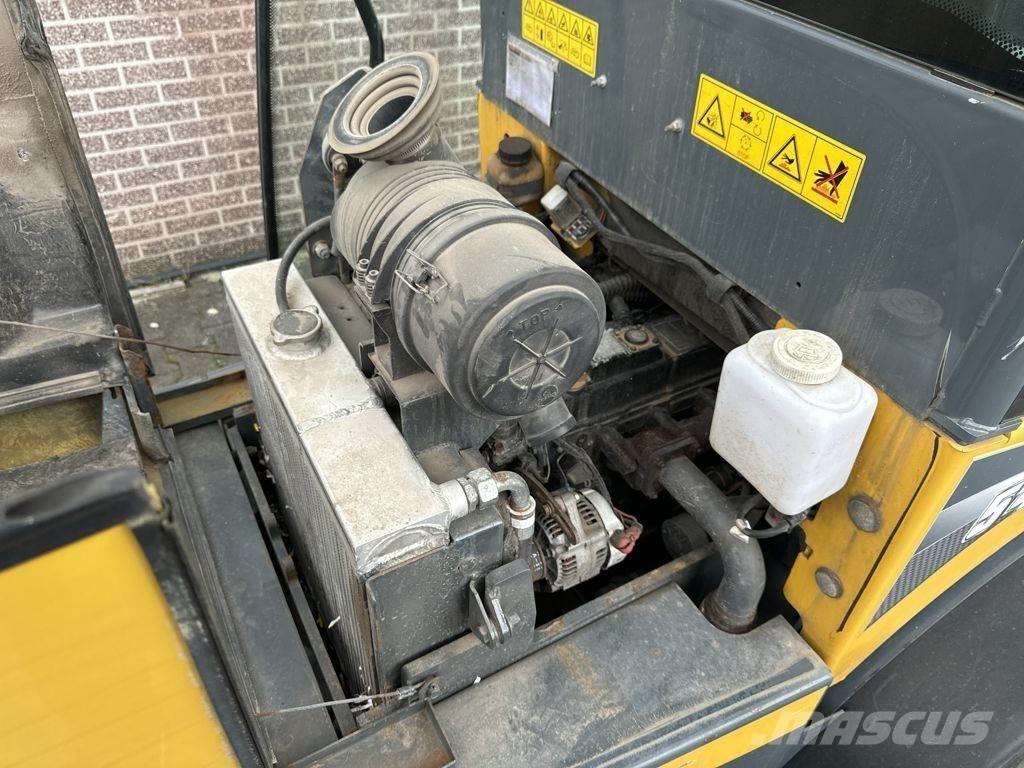 Gehl AL540 Pale gommate