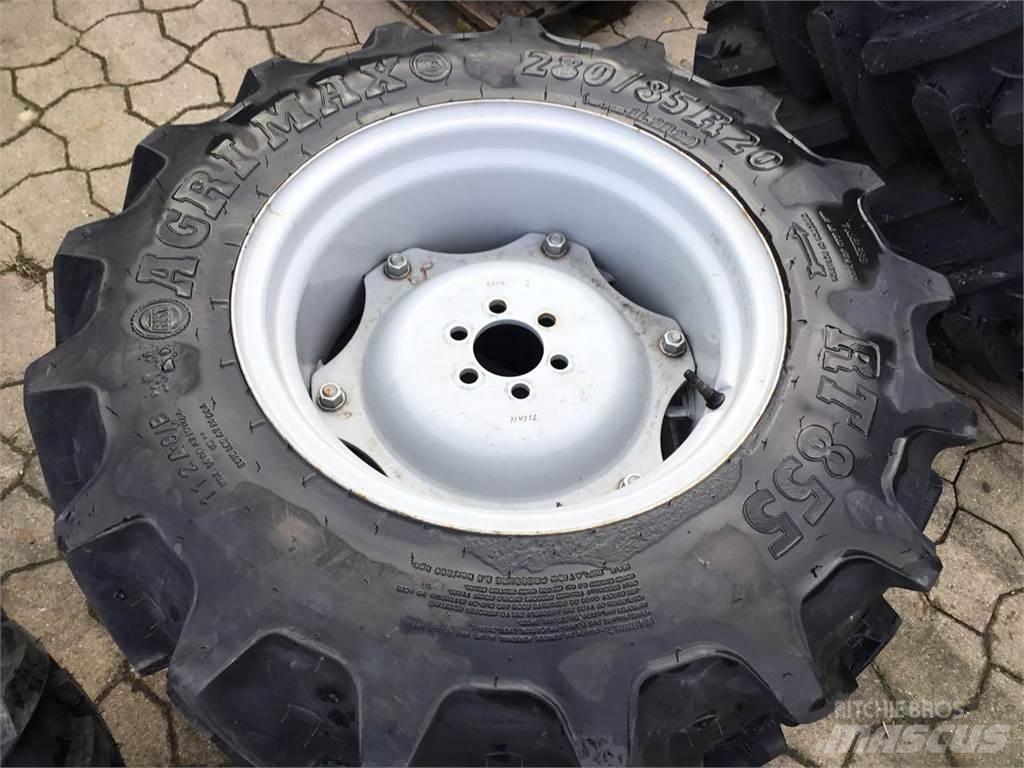 BKT 280/85R20 Pneumatici, ruote e cerchioni