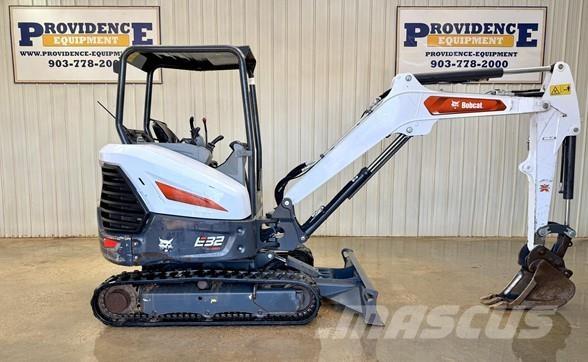 Bobcat E32 Miniescavatori