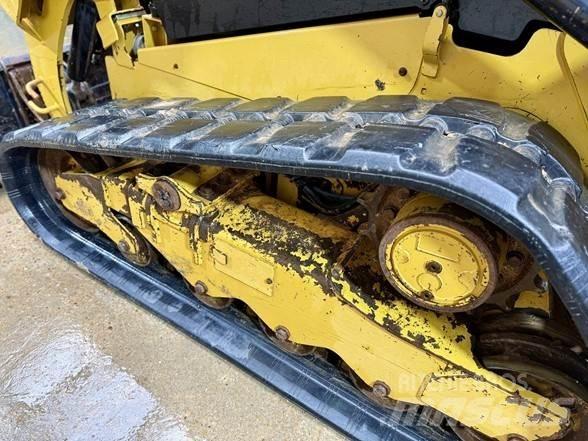 CAT 259D3 Mini Pale Gommate