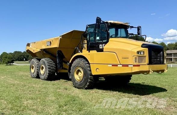 CAT 745 Dumpers articolati