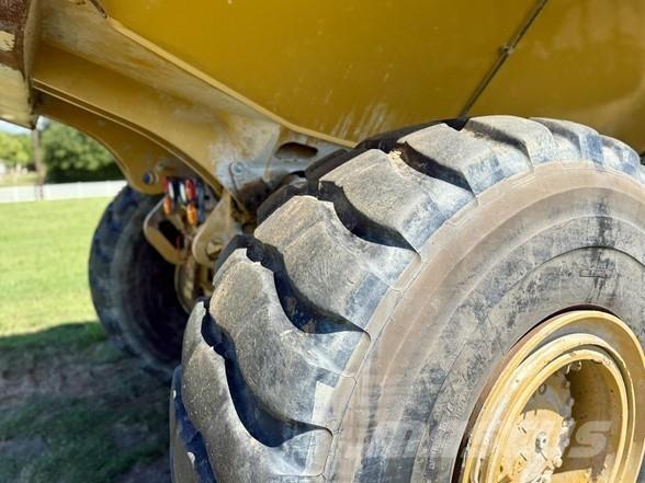 CAT 745 Dumpers articolati