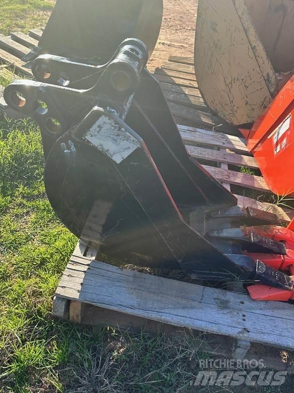 Kubota L5415A Benne