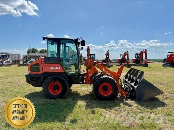 Kubota R640 Pale gommate