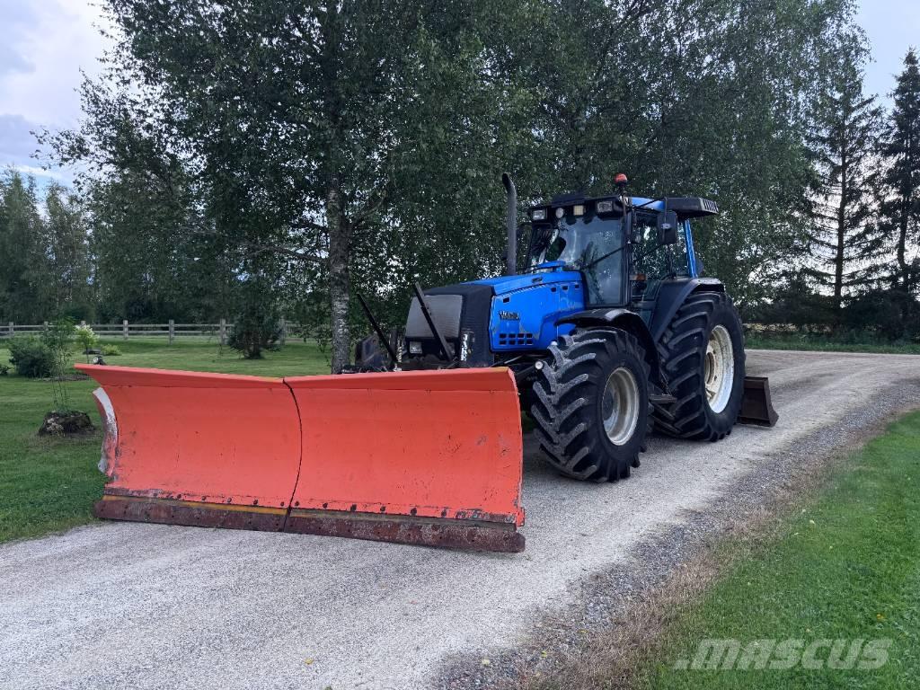 Valtra 8400-4 Trattori