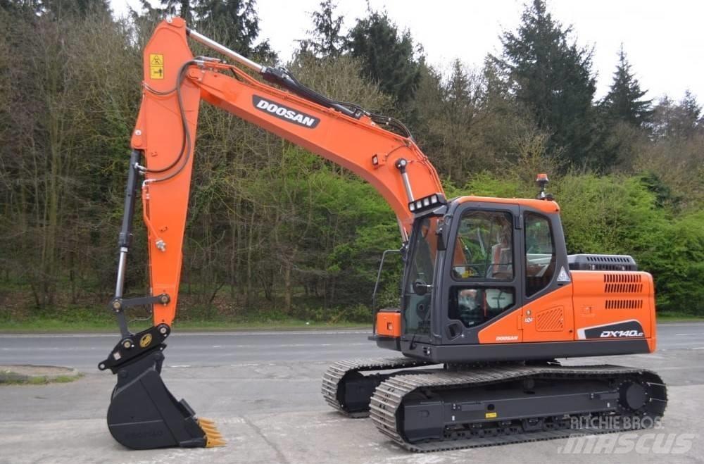 Doosan DX 140 LC-5 Escavatori cingolati