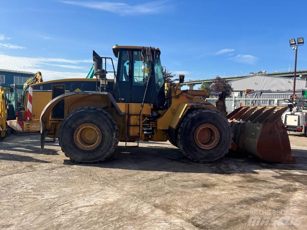 CAT 966 G II Pale gommate
