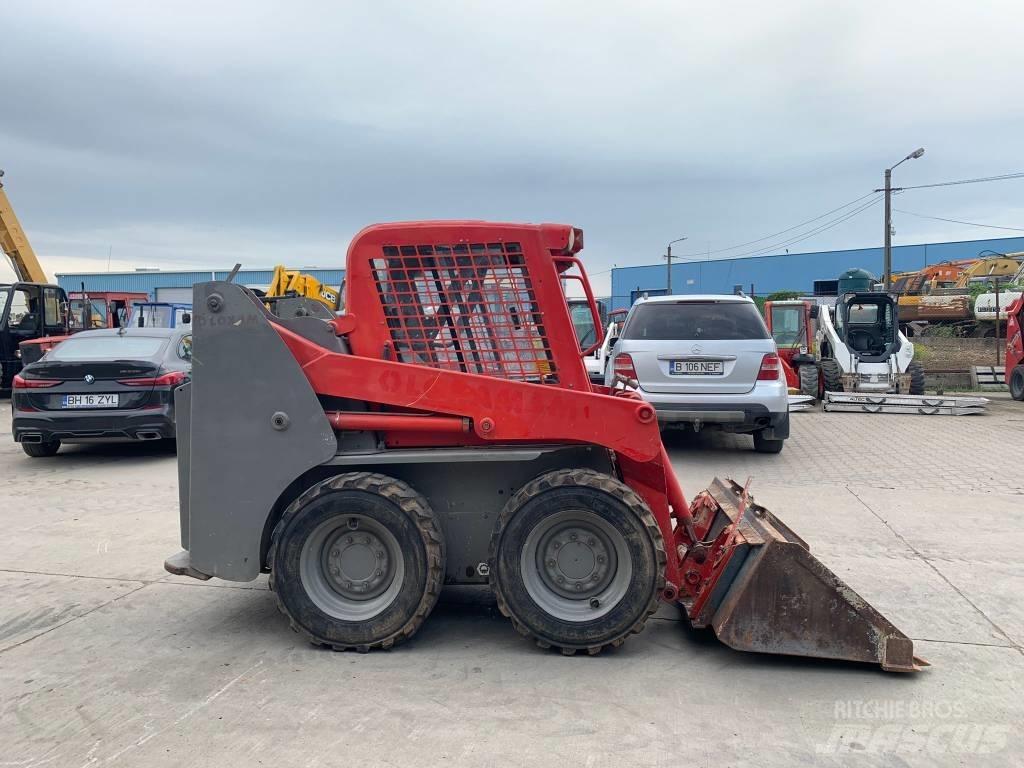 Gehl 4240 Mini Pale Gommate