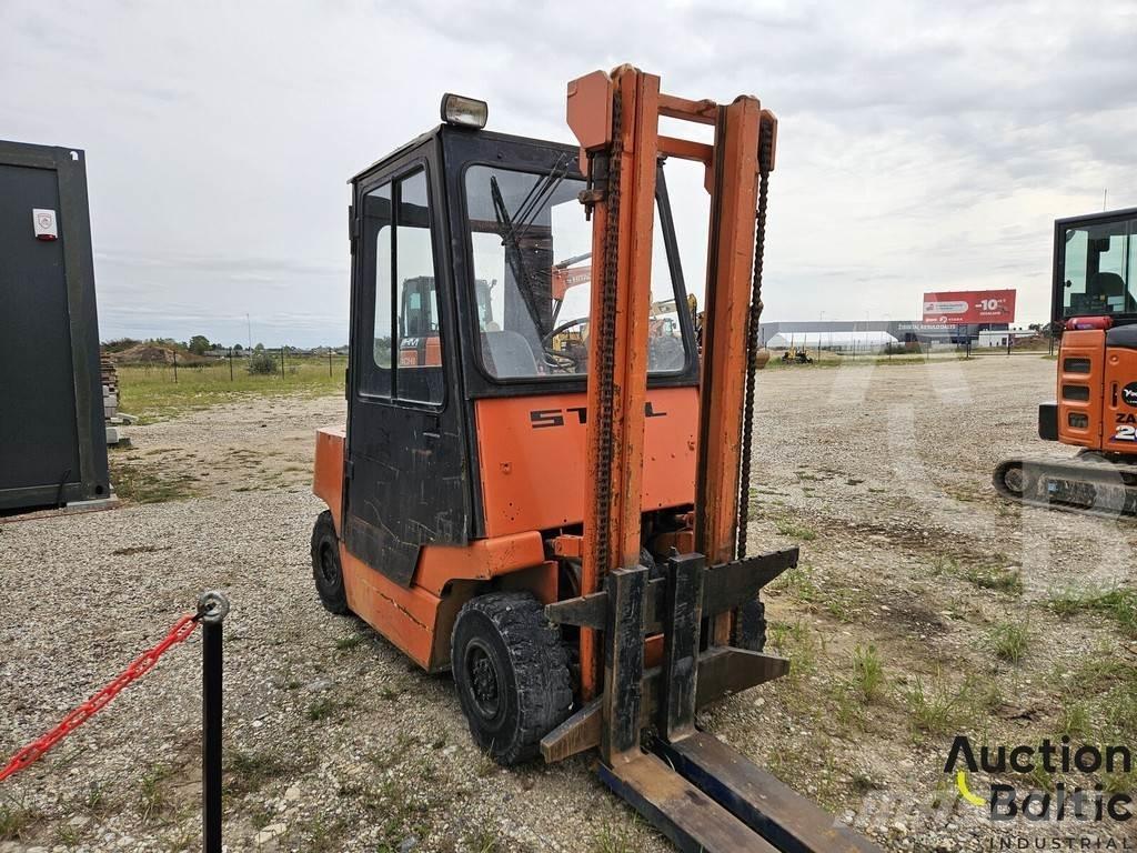 Still R70/30 Carrelli elevatori diesel